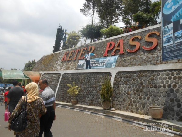 Magelang Tak Cuma Borobudur Ada Ketep Pass Wisata Petik