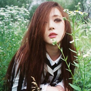 Hiks... Sulli f(x) Istirahat dari Dunia Hiburan