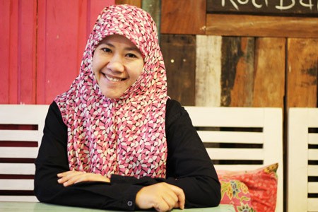 Jilbab Traveler, Ketika Asma Nadia Dituduh Teroris Hingga Poligami