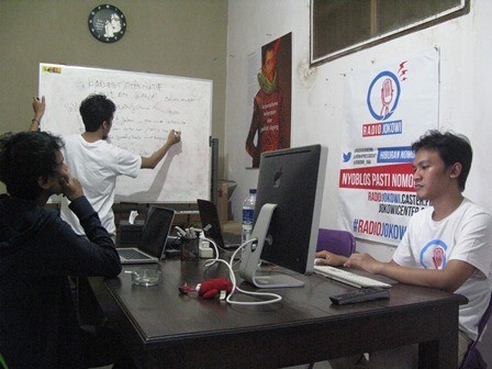 Relawan Jokowi-JK Center Gelar Polling Calon Menteri