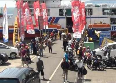 H-3, Pemudik Melalui Pelabuhan Ketapang Lebih 33 Ribu Orang