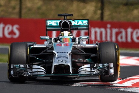 Hamilton Kembali Kalahkan Rosberg di Latihan Terakhir