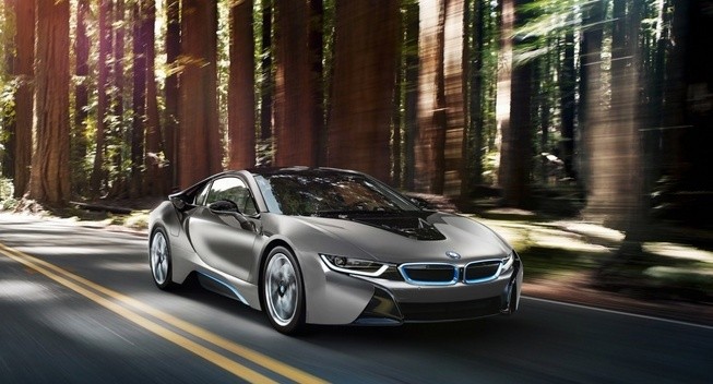 Mobil Sport Hybrid Ini Siap Dilelang