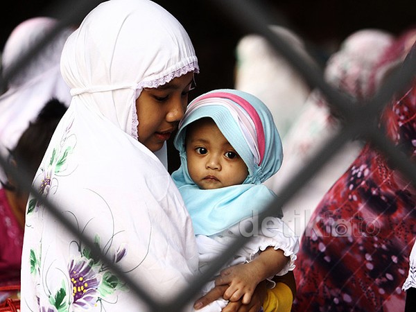 Anak-anak Ikut Salat Id