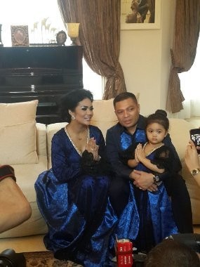 KD Ajari Amora Berbagi di Momen Idul Fitri