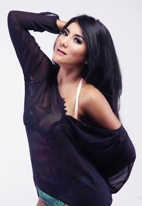 Viany Zaelany Rayakan Lebaran di Singapura