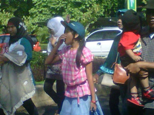 30 Ribu Orang Liburan ke Ragunan Siang Ini, Lalin Macet