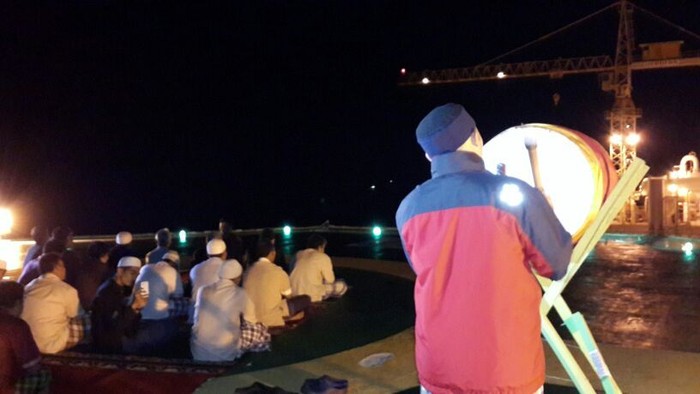 Cerita Sepi Sunyinya Merayakan Lebaran di Anjungan Minyak Tengah Laut