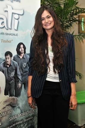 Sabai Morscheck Rayakan Lebaran di Bali