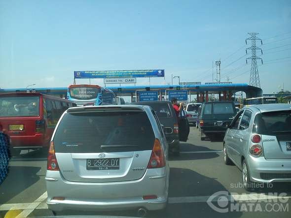  Pintu  Tol  Sempat Ditutup Tol  Ciawi Arah  Bogor  Padat Merayap