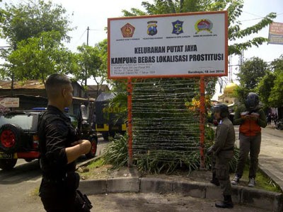 Buntut Rusuh di Dolly, Polisi Diadukan ke Komnas HAM