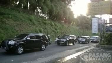 Pagi Ini, Jalanan ke Arah Puncak Macet