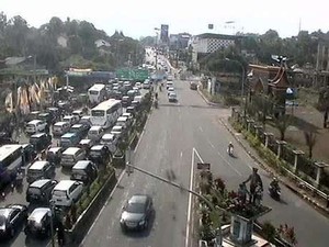 Jalur Tajur Bogor Padat Merayap