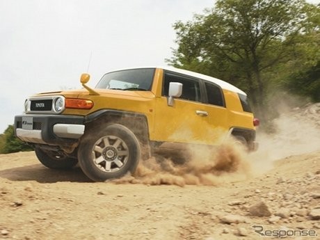 Toyota Hembuskan Lagi Nafas FJ Cruiser
