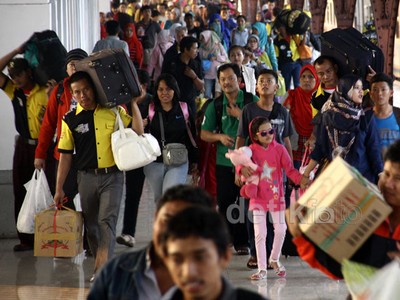 H+4, Arus Balik di Stasiun Senen Masih Normal