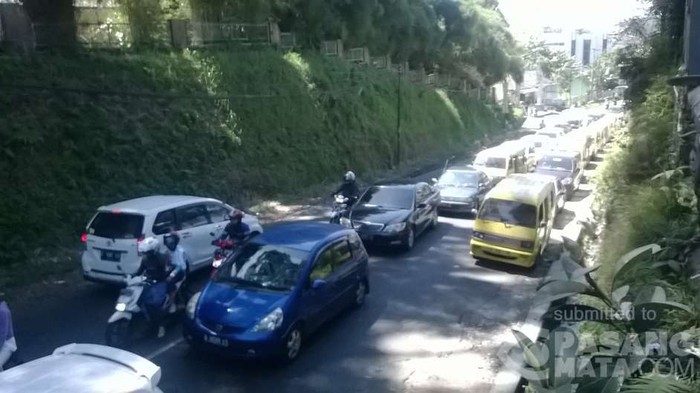 Arus Balik, Cianjur Arah Jakarta Mulai Macet