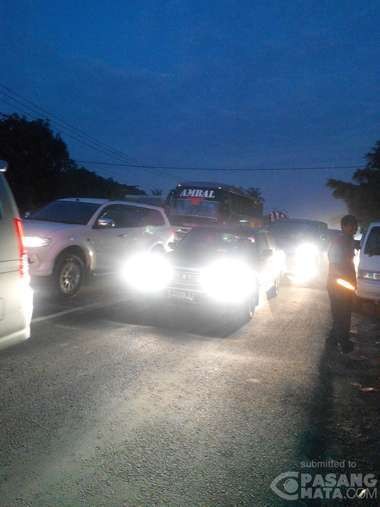 Kisah Roy yang Berjuang Terlepas dari Kemacetan di Palimanan