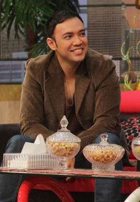 Sandy Tumiwa Dipercaya Jadi Ketua Paguyuban Mualaf