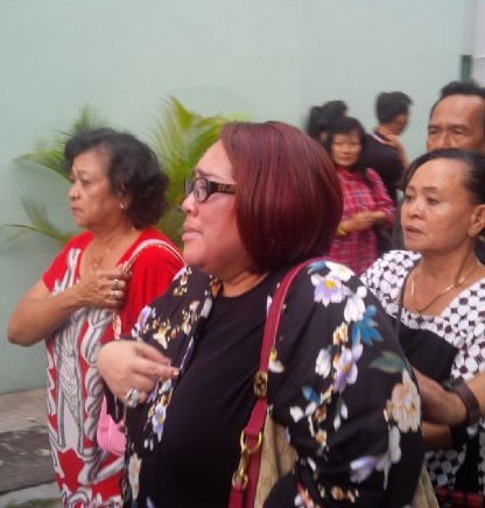 Derai Air Mata Nunung dan Gogon Antarkan Jenazah Mamiek