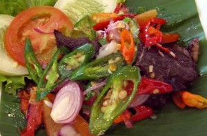 Dendeng Baraciak dan Dendeng Batokok, Dendeng Sedap dari Ranah Minang
