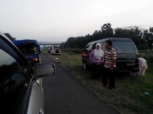 Lelah Bermacet-macetan Pemudik Ini Pilih Jalur Baru