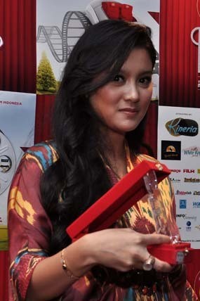 Marcella Zalianty Buat Film yang Terinspirasi Lagu Mantan Terindah