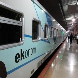 Bos KAI: Penumpang Kereta Lebaran Hampir 4 Juta Orang