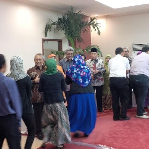 Berdiri 1,5 Jam, Djoko Kirmanto Salami 1.800 PNS Kemen PU