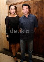 Denada dan Suami Tercinta
