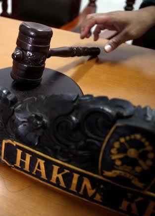 Pengadilan Tinggi Korting Hukuman Eks Gubernur Riau di Kasus Korupsi