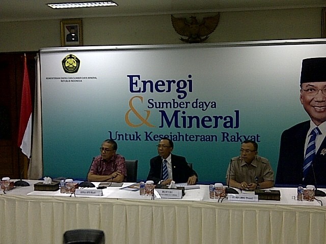 Jero: Jangan Bikin Masyarakat Panik, BBM Subsidi Tak Dicabut!