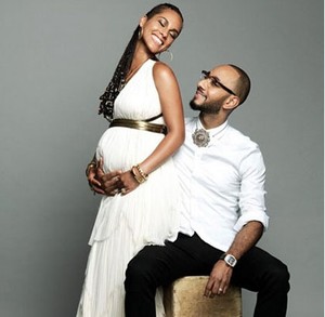 Hamil Anak Kedua, Alicia Keys Pamer Foto Mesra di Instagram