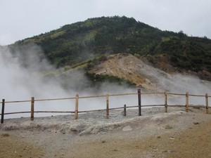 Kisah di Balik Kawah Sikidang Dieng
