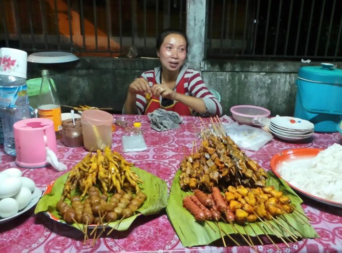 Angkringan Yogyakarta? Bukan, Ini Ada di Laos