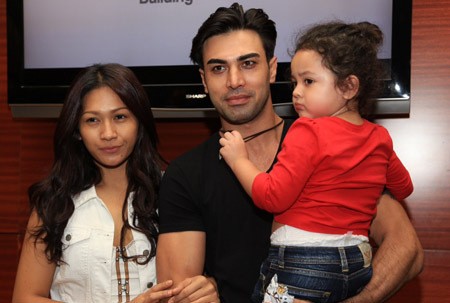 Api Asmara Tata Janeta dan Mehdi Zati Kian Membara