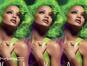 Rihanna Tampil Heboh dengan Wig Hijau di Iklan Terbaru Kosmetik MAC