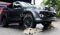 Toyota Fortuner diproduksi di pabrik Toyota Motor Manufacturing Indonesia (TMMIN). SUV Toyota Fortuner dibuat untuk memenuhi pasar domestik dan ekspor.