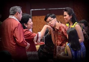 Suasana Haru Saat Penyandang Disabilitas Ariani Bernyanyi Jangan Menyerah