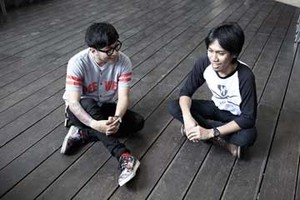 Crossover: Dochi Sadega & Eross Candra