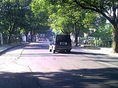 Pengendara Mobil yang Buang Sampah di Jalanan Bandung akan Dirazia