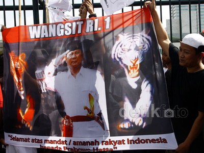 Pendukung Prabowo-Hatta Demo di DPR