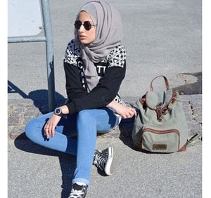 Hijab Style: Gaya Simple untuk Hangout Ala Zizi, Hijabers Asal Denmark