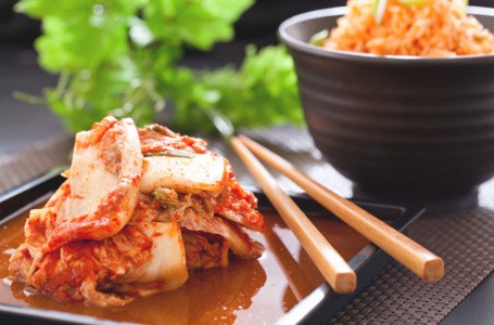 Mitos Makanan: Nasi Keras dan Roti Terbalik Bisa Membawa Sial (1)