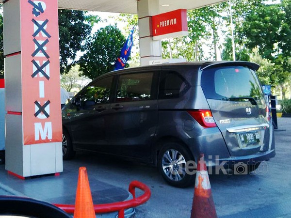 Premium Resmi Hilang dari SPBU Jalan Tol