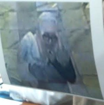 Desi Pinjam Jas Putih ala Dokter dari Temannya Untuk Menculik Bayi