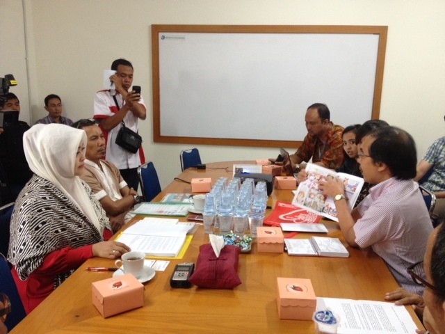 Fahira Idris Sambangi Gramedia Minta Buku Why Puberty Tak Dijual