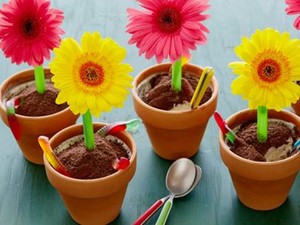 Slruup! Es Krim Bentuk Pot Bunga dan Toilet, Es Krim Unik di Dunia