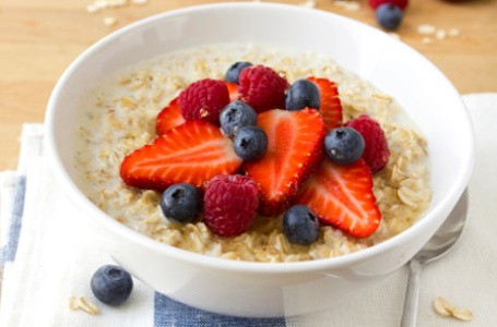 Turunkan Kadar Kolesterol dengan Konsumsi Tomat dan Oatmeal (2)