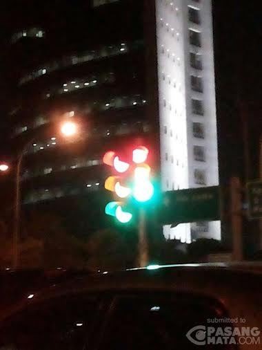 Lampu Lalin Menyala Semua, Macet di Pondok Pinang