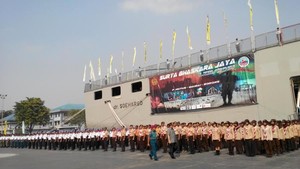 Bangun Destinasi Wisata Dunia, Menko Kesra Lepas Satgas ke Raja Ampat